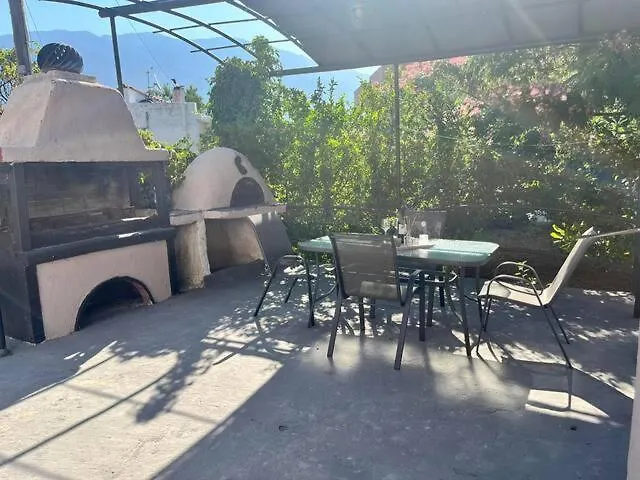 Four Seasons House *